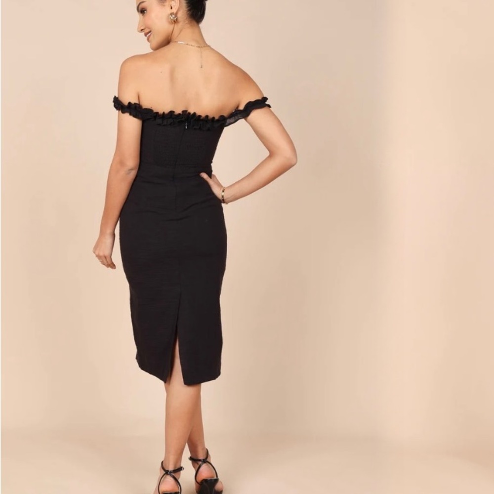 Classy off shoulder FLOREZ midi DRESS - BLACK